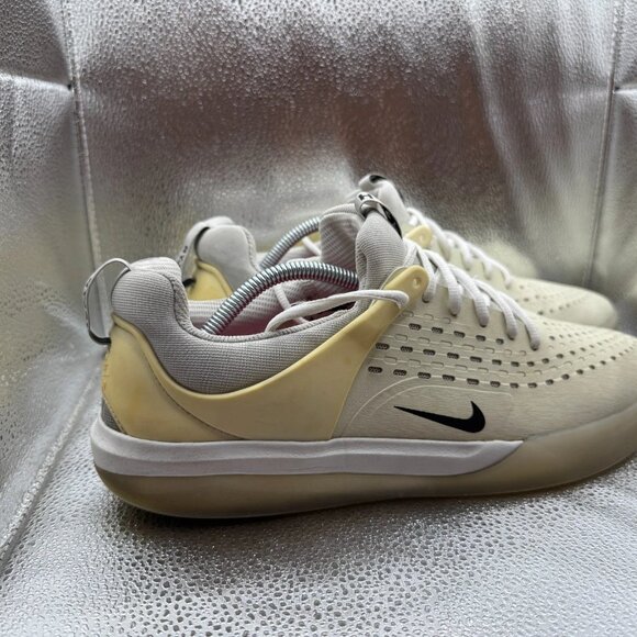 Size 12‎ Nike SB Zoom Nyjah 3 Mens Beige Comfort Skate Shoes DJ6130-100 main image 3